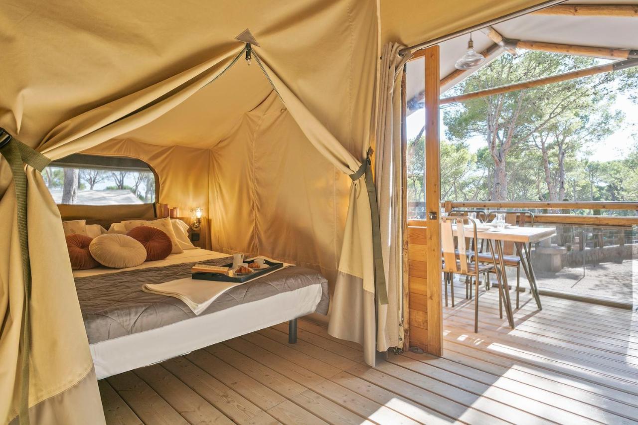 Camping Castell Montgri **** L'Estartit Exterior photo