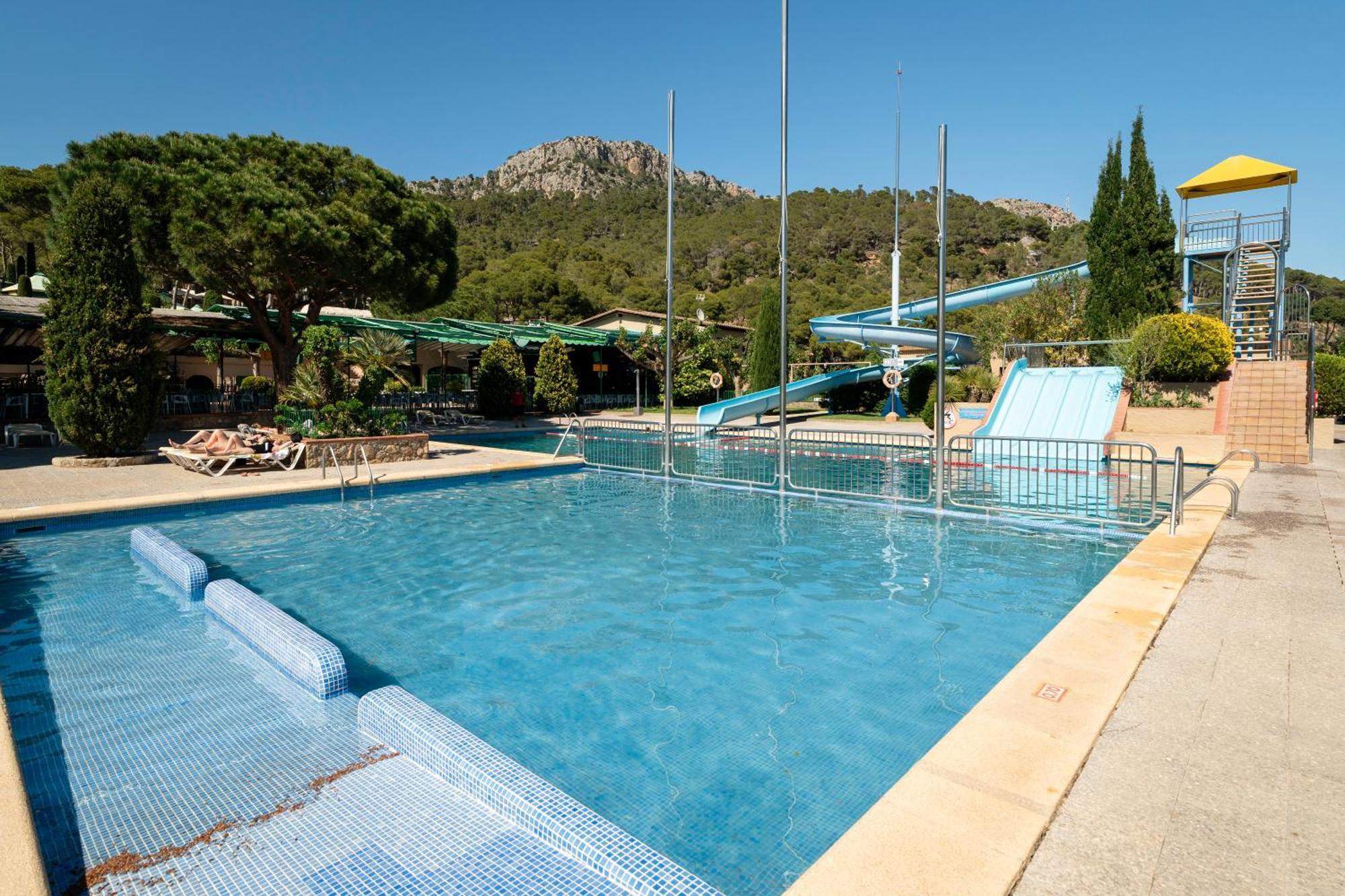 Camping Castell Montgri **** L'Estartit Exterior photo